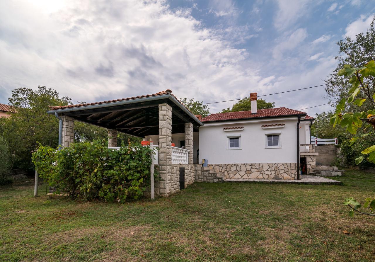 Lucy Villa Krk Town Exterior photo
